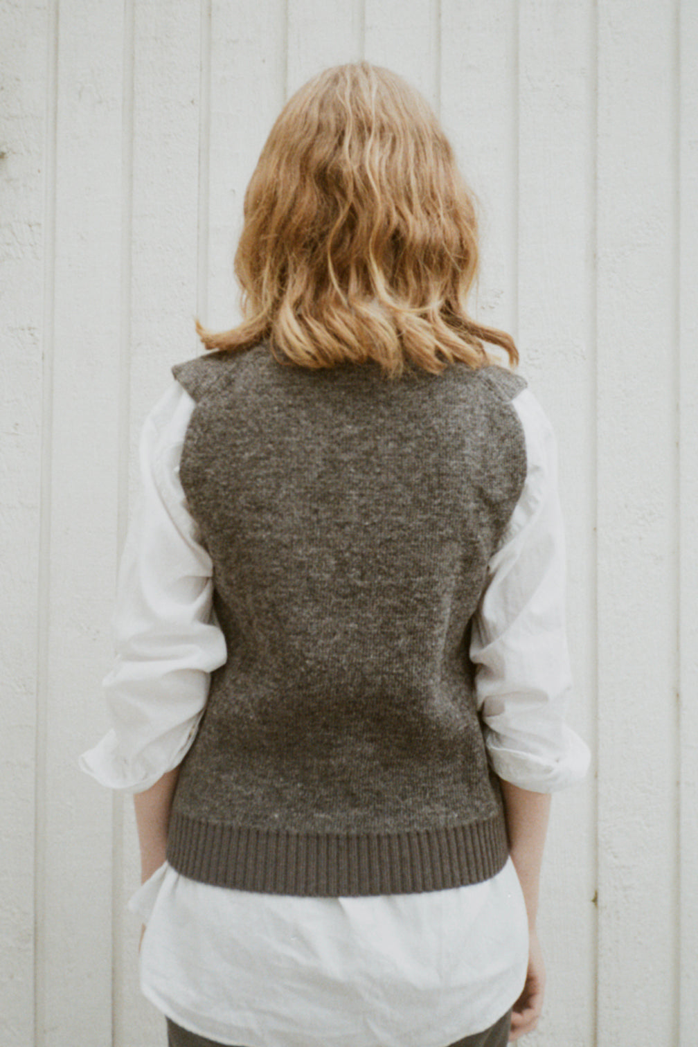 FEMØ ICELANDIC WOOL V-NECK VEST