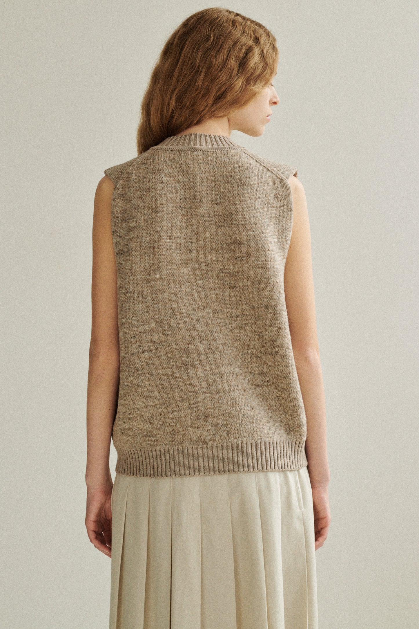 VENØ ICELANDIC WOOL BUTTON VEST