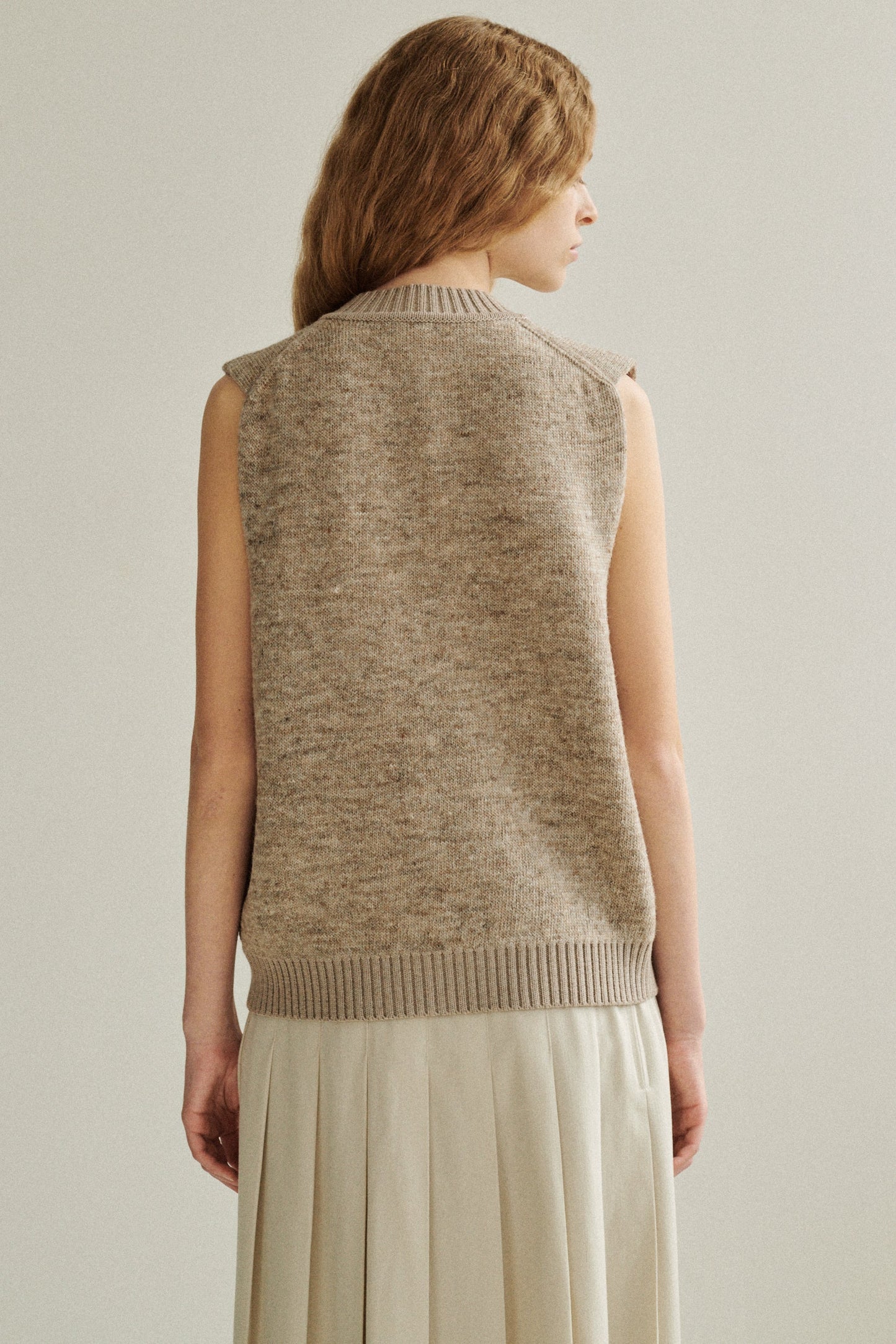 VENØ ICELANDIC WOOL BUTTON VEST