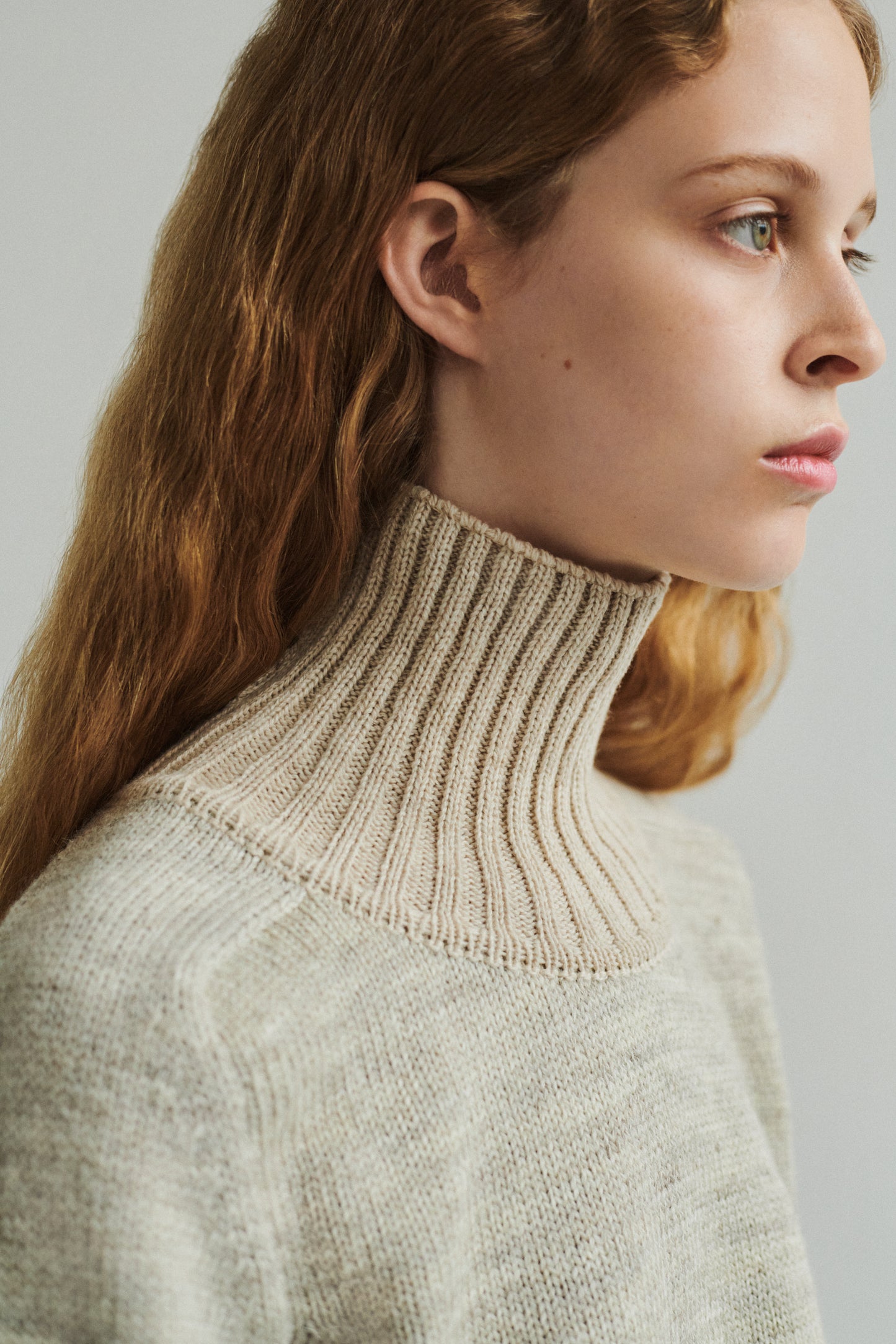 FANØ BRITISH WOOL HIGH NECK SWEATER