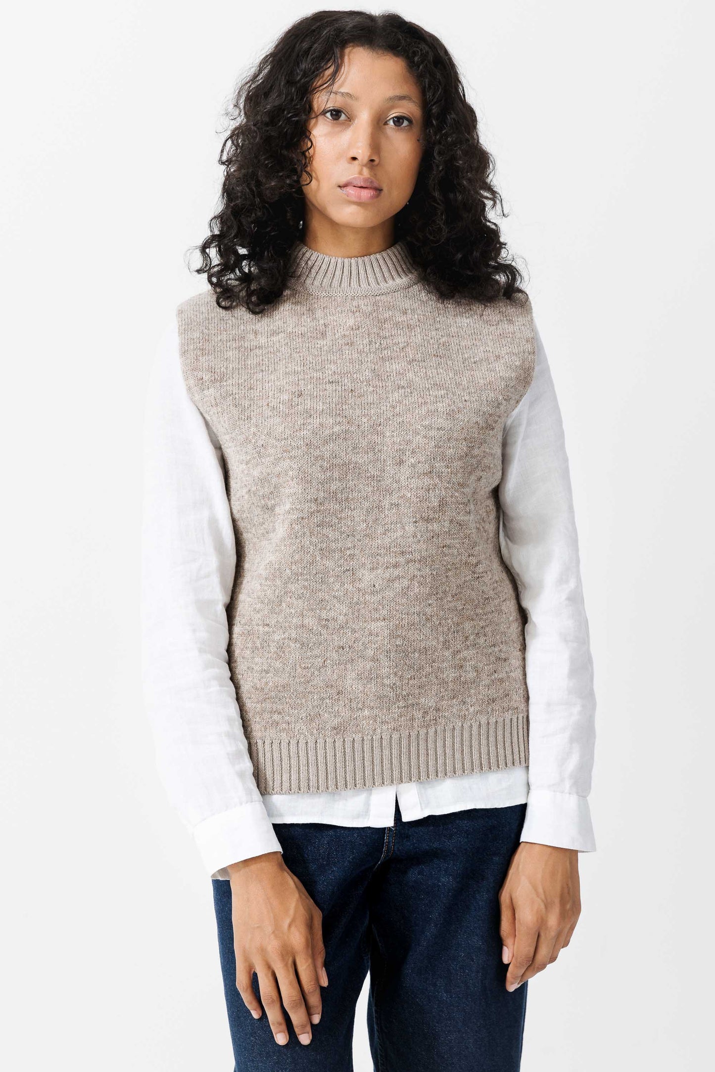 OMØ ICELANDIC WOOL CREWNECK VEST