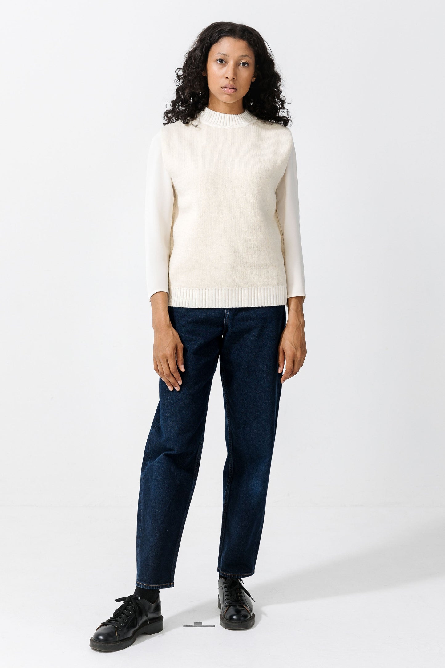 OMØ ICELANDIC WOOL CREWNECK VEST