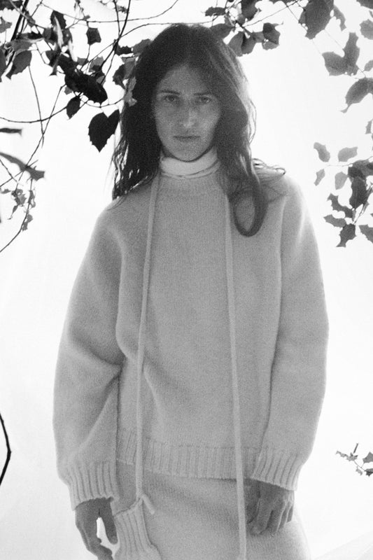 ROMSØ SEAMLESS CREW NECK SWEATER