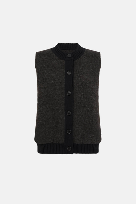 VENØ ICELANDIC WOOL BUTTON VEST
