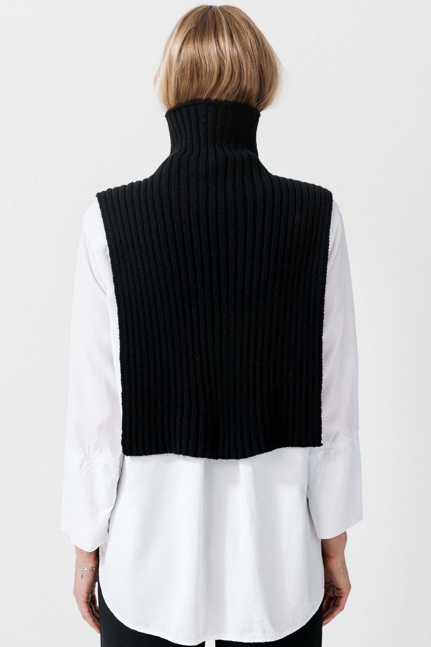 LILLEØ LAMBSWOOL BIB HIGH NECK