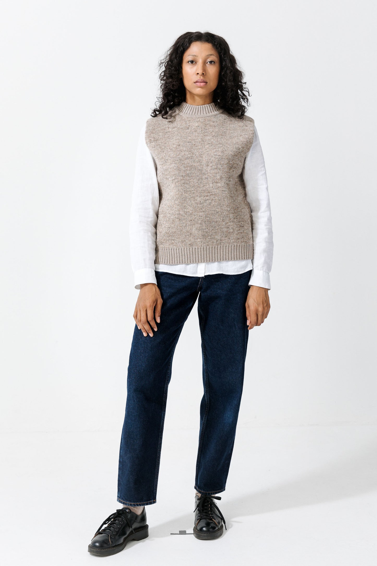 OMØ ICELANDIC WOOL CREWNECK VEST