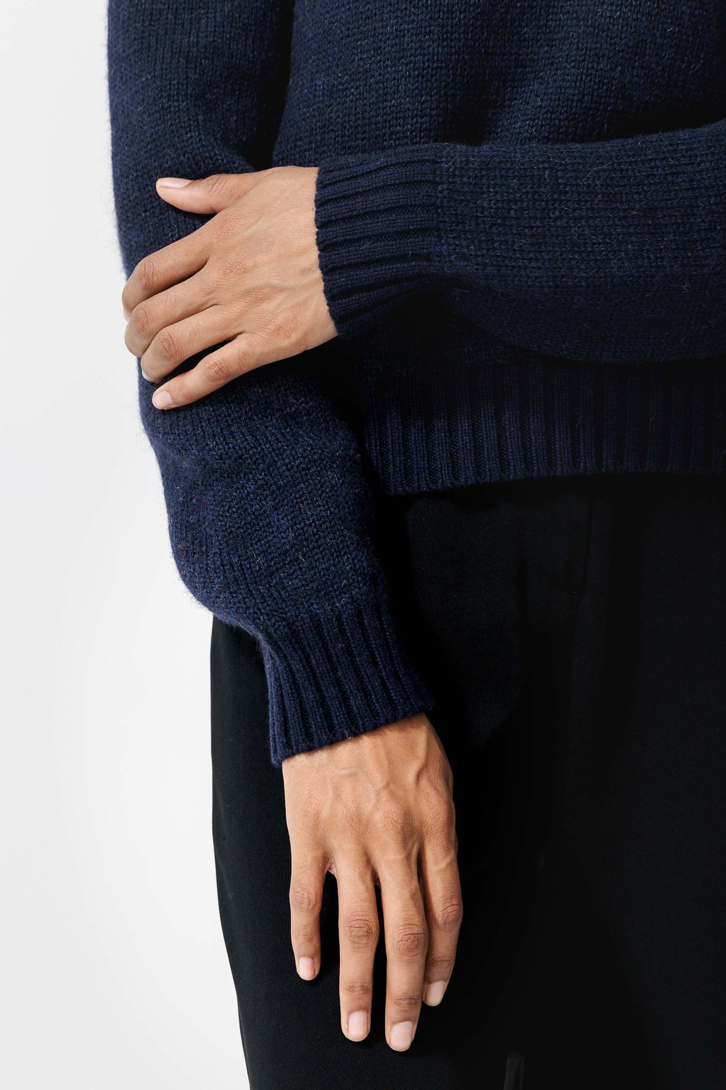 FANØ BRITISH WOOL HIGH NECK SWEATER