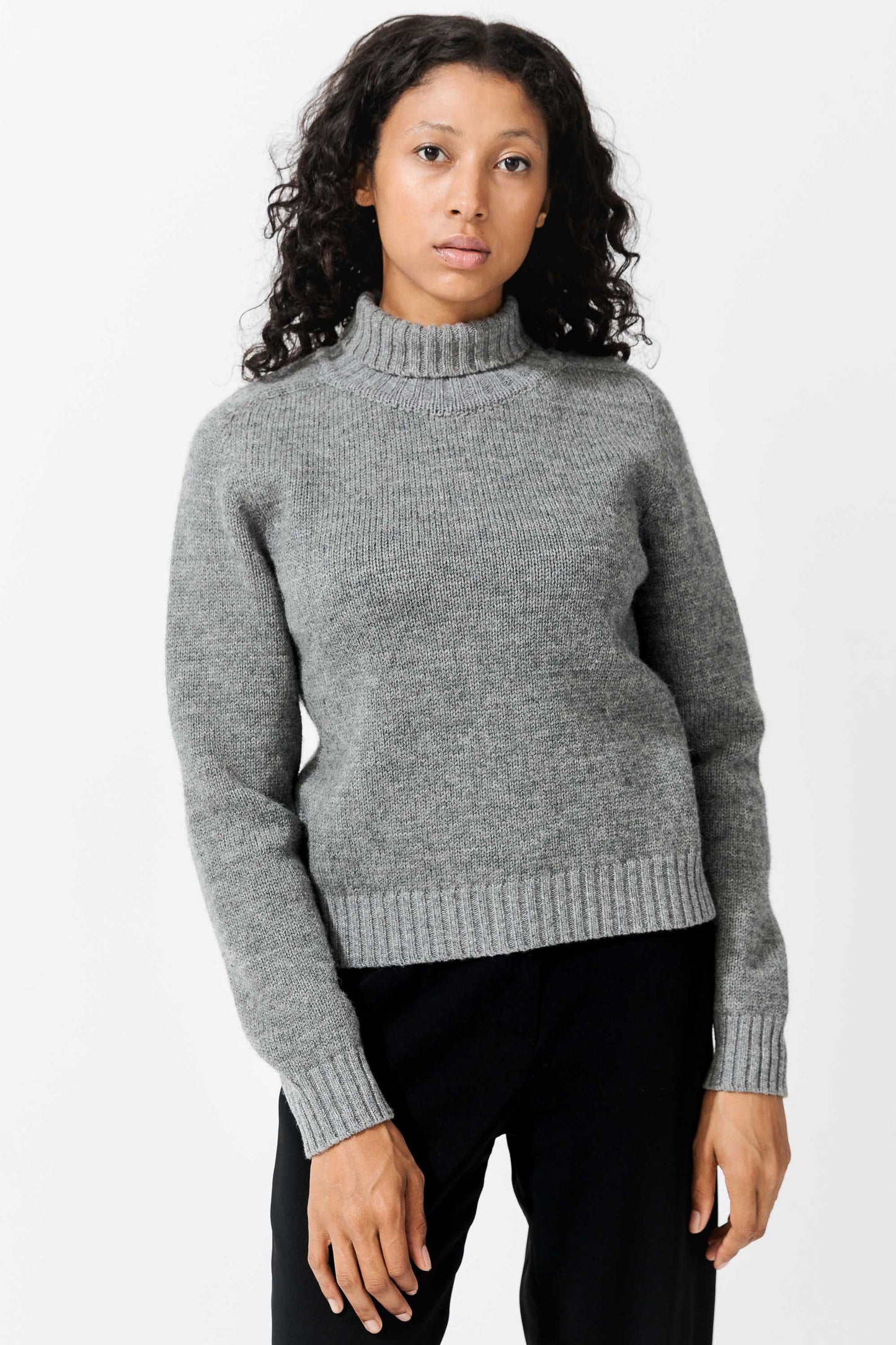 FANØ BRITISH WOOL HIGH NECK SWEATER