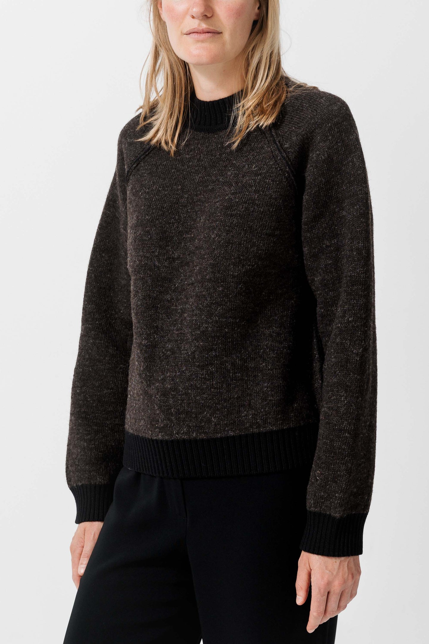 FEJØ ICELANDIC WOOL CREWNECK SWEATER