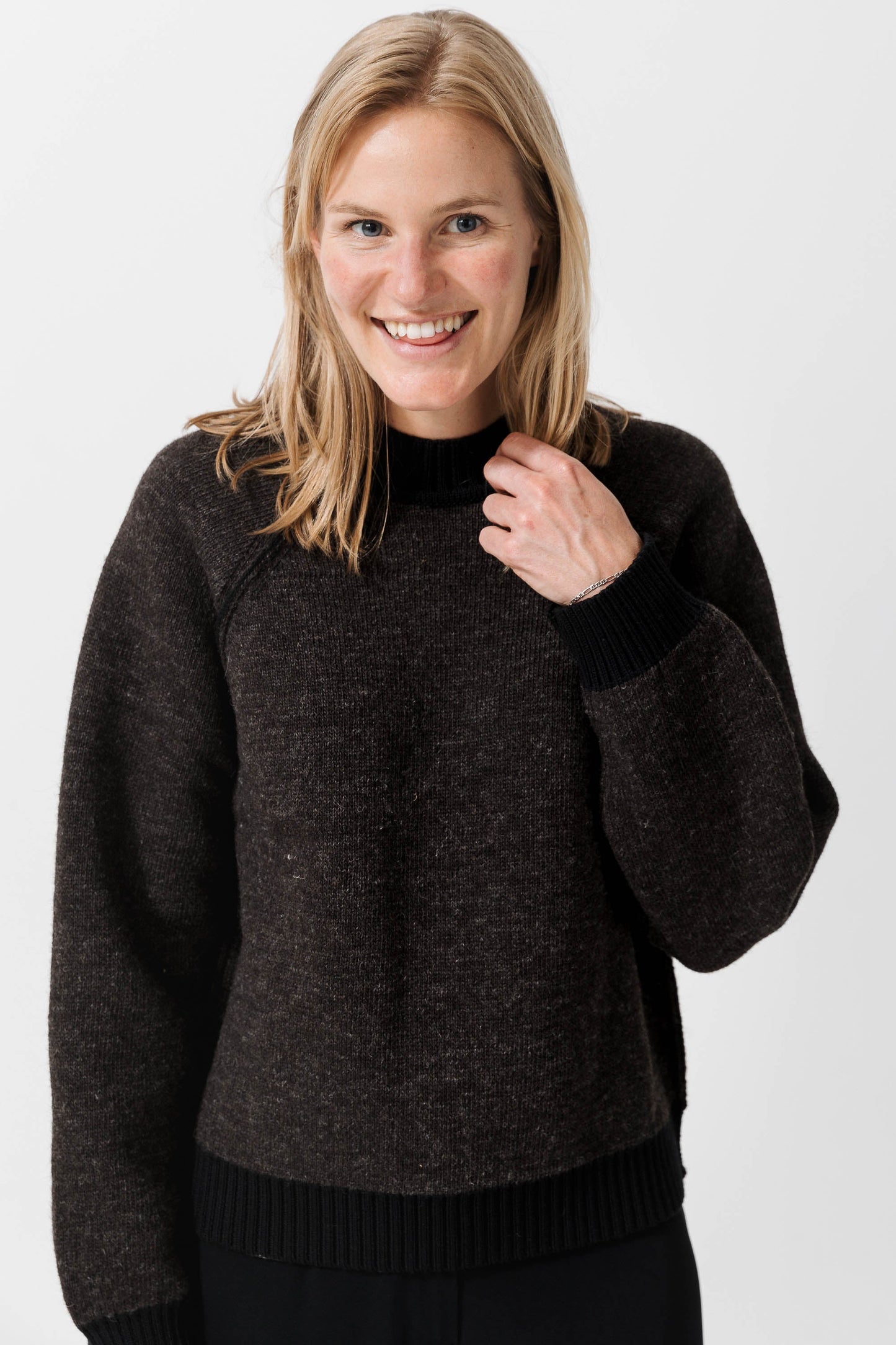 FEJØ ICELANDIC WOOL CREWNECK SWEATER
