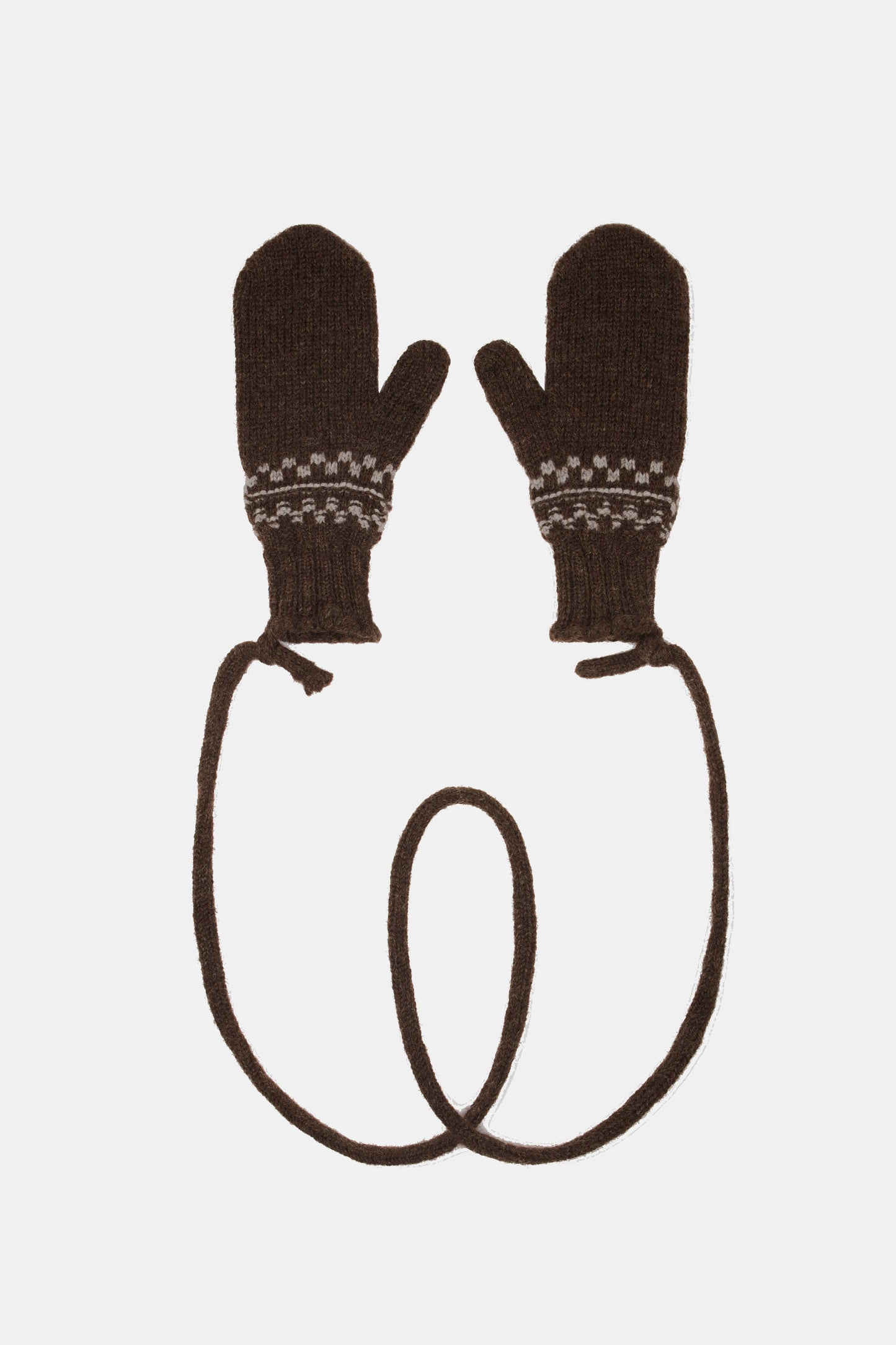 KALVØ MITTENS ON STRING