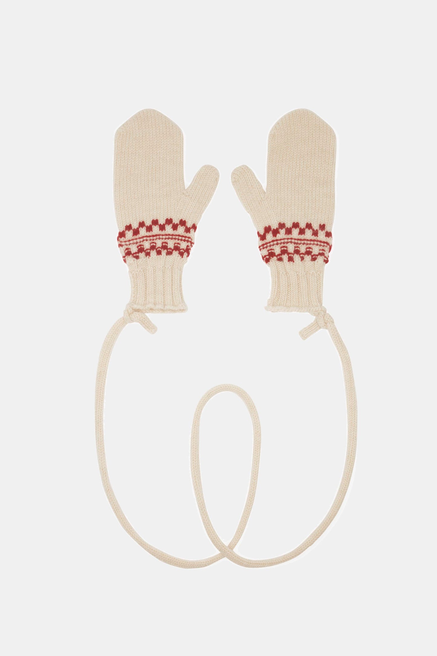 KALVØ MITTENS ON STRING