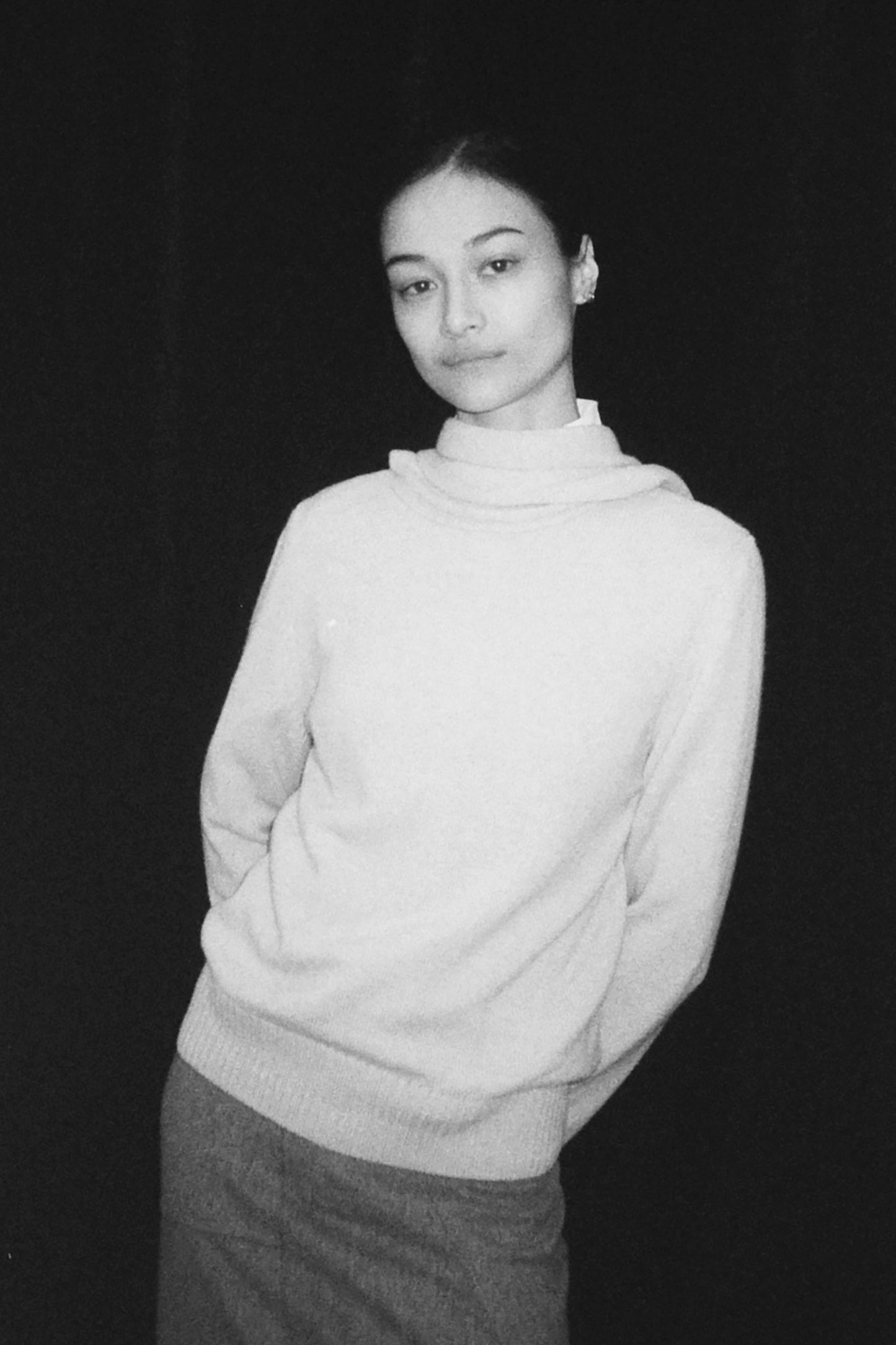 NYORD NECK TIE SWEATER